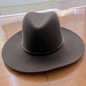 Janessa Leone wide brim hat warm charcoal size medium